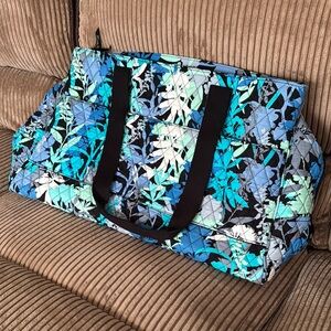 Vera Bradley triple compartment travel bag